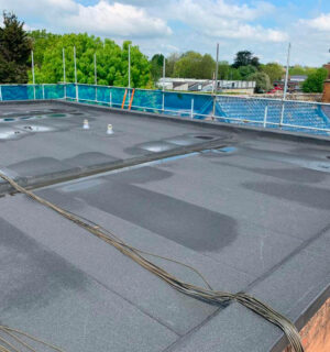 Hannover Drive, Basildon. Flat roofing refurbishment – built-up felting.